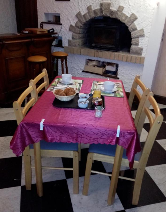 Hotel Les Remparts Nozeroy Zewnętrze zdjęcie