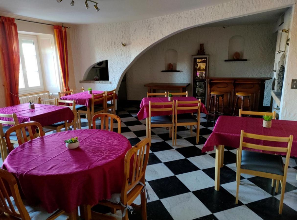 Hotel Les Remparts Nozeroy Zewnętrze zdjęcie