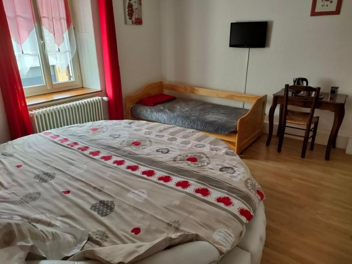 Hotel Les Remparts Nozeroy Zewnętrze zdjęcie