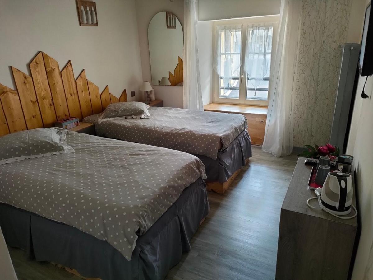 Hotel Les Remparts Nozeroy Zewnętrze zdjęcie